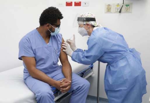 En el Hospital Regional de Zipaquirá se da inicio al Plan de Vacunación contra Covid-1